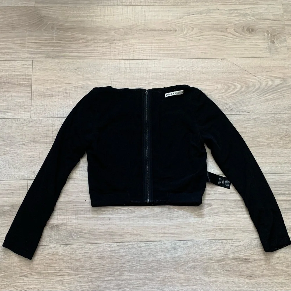 Alice + Olivia Lacey Embellished Bracelet-Sleeve Crop Top Black Size 8 - Picture 15 of 16